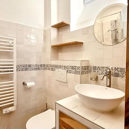 Le Penthouse Chevalier L *